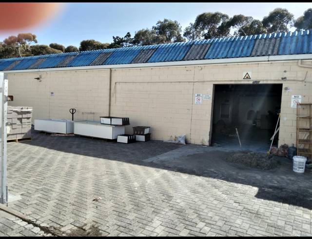 156M² FACTORY SOLD IN IMHOFFS GIFT